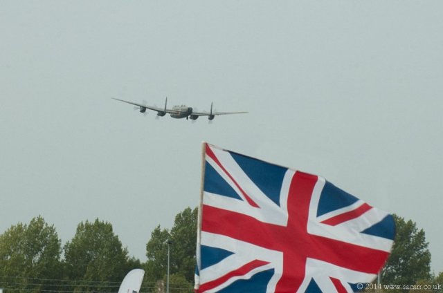 http://www.sacarr.co.uk/mymvs/events/2014/middleton_lanc/lanc42.jpg