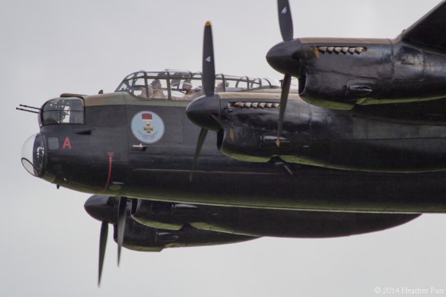 http://www.sacarr.co.uk/mymvs/events/2014/middleton_lanc/lanc55.jpg