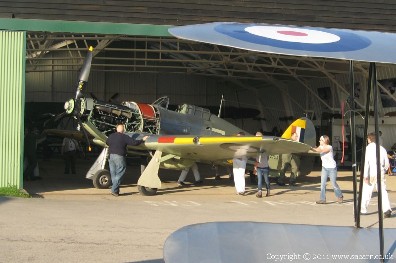 http://www.sacarr.co.uk/warbirds/pics/hurricane36.jpg
