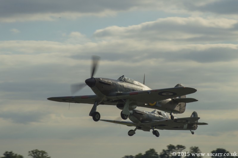 http://www.sacarr.co.uk/warbirds/pics/hurricane49.jpg
