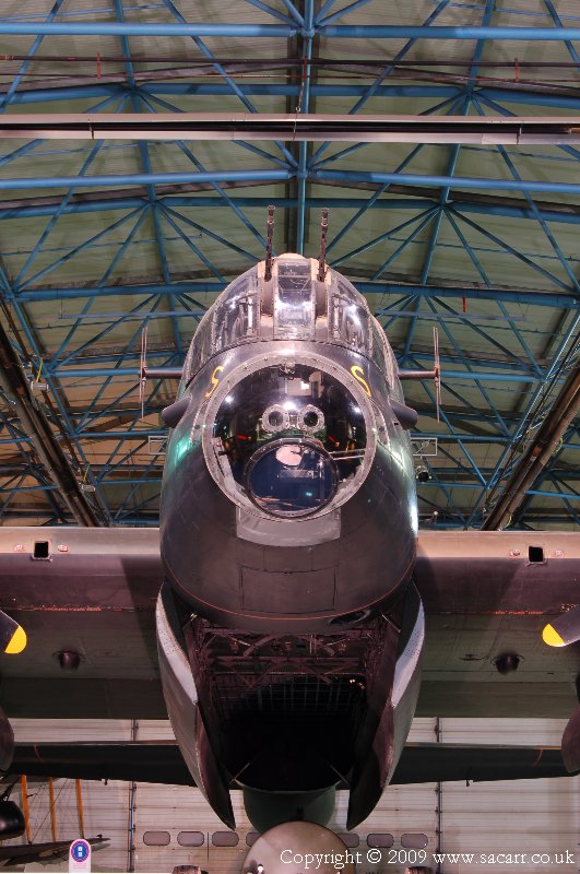 http://www.sacarr.co.uk/warbirds/pics/lancaster22.jpg