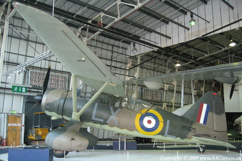 http://www.sacarr.co.uk/warbirds/pics/lysander10.jpg