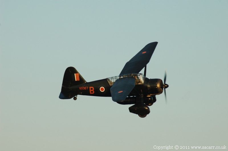 http://www.sacarr.co.uk/warbirds/pics/lysander19.jpg