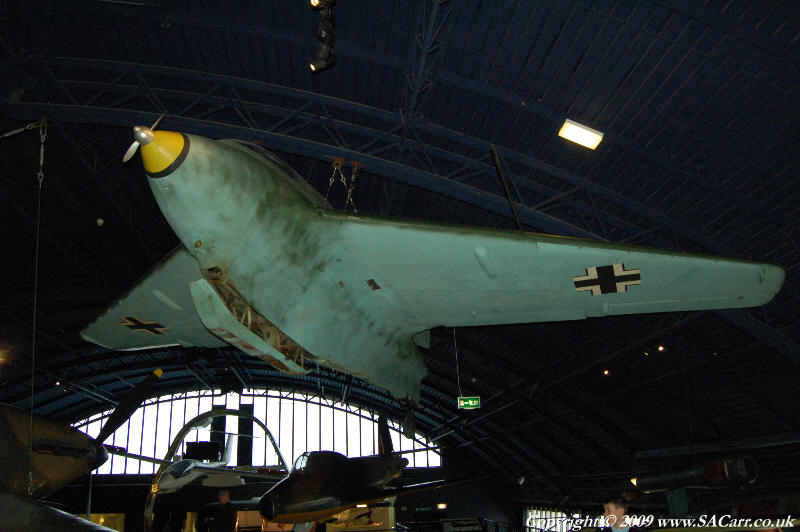 http://www.sacarr.co.uk/warbirds/pics/me163a.jpg