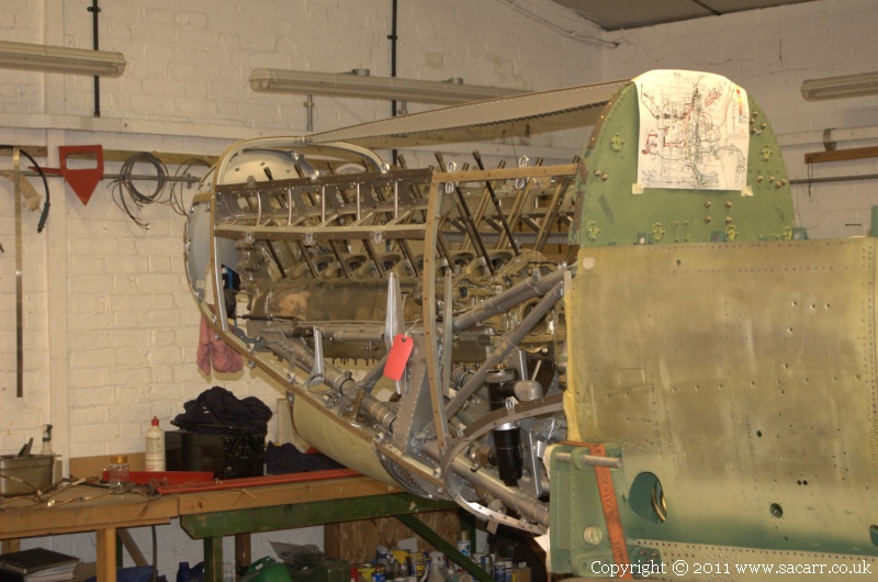 http://www.sacarr.co.uk/warbirds/pics/owspit5.jpg