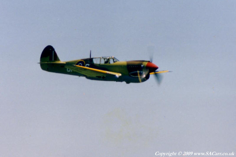 http://www.sacarr.co.uk/warbirds/pics/p40s.jpg