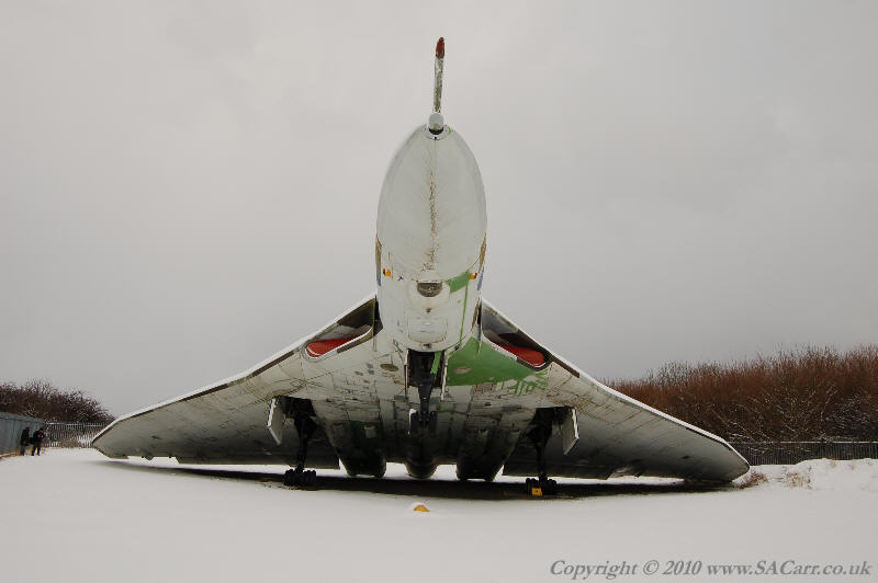 http://www.sacarr.co.uk/warbirds/pics/vulcan18.jpg